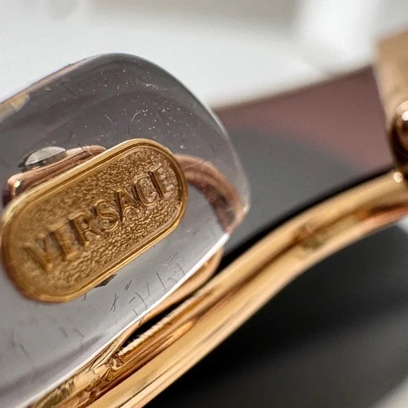 Authentic Versace Shield Gold Frame Sunglasses with Medusa Logo - NWT - Mod 2101 - Picture 5 of 13